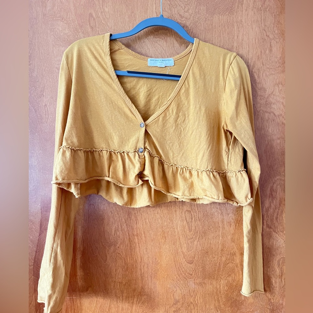 Cutie cropped yellow long sleeve top